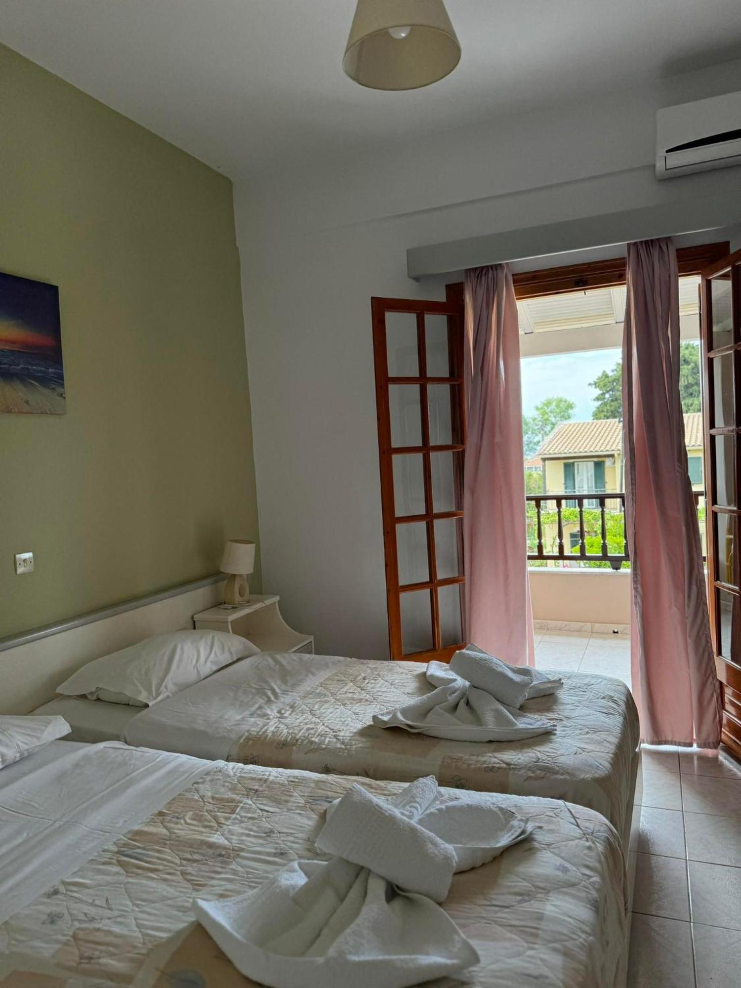 Villa Sofia Acharavi  Ngoại thất bức ảnh