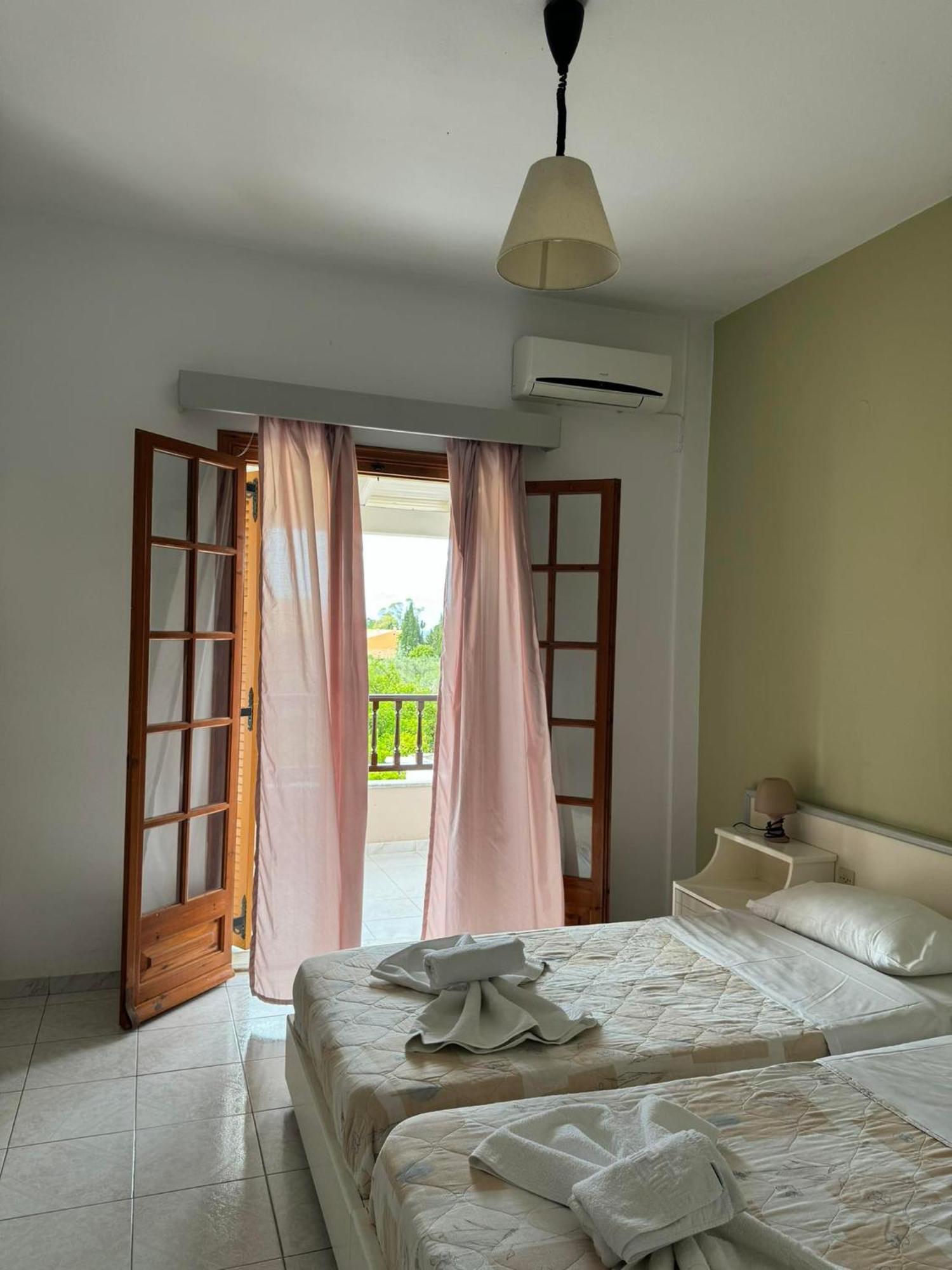 Villa Sofia Acharavi  Ngoại thất bức ảnh