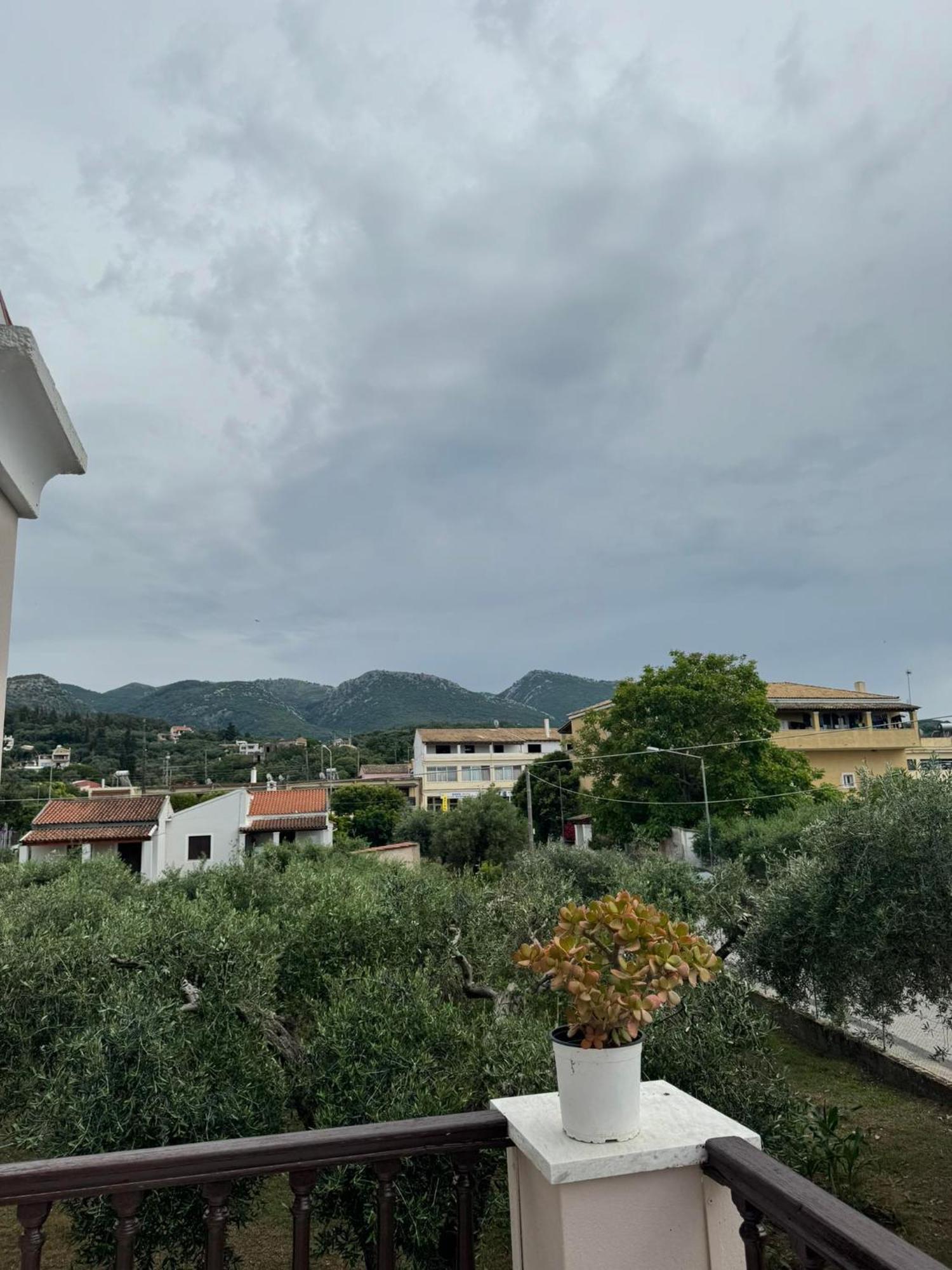 Villa Sofia Acharavi  Ngoại thất bức ảnh